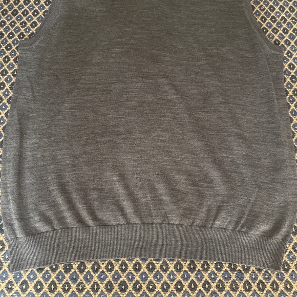 Cutter & Buck Douglas Mens Big and Tall V-neck Gray Sweater Vest Size XLT - Picture 3 of 5